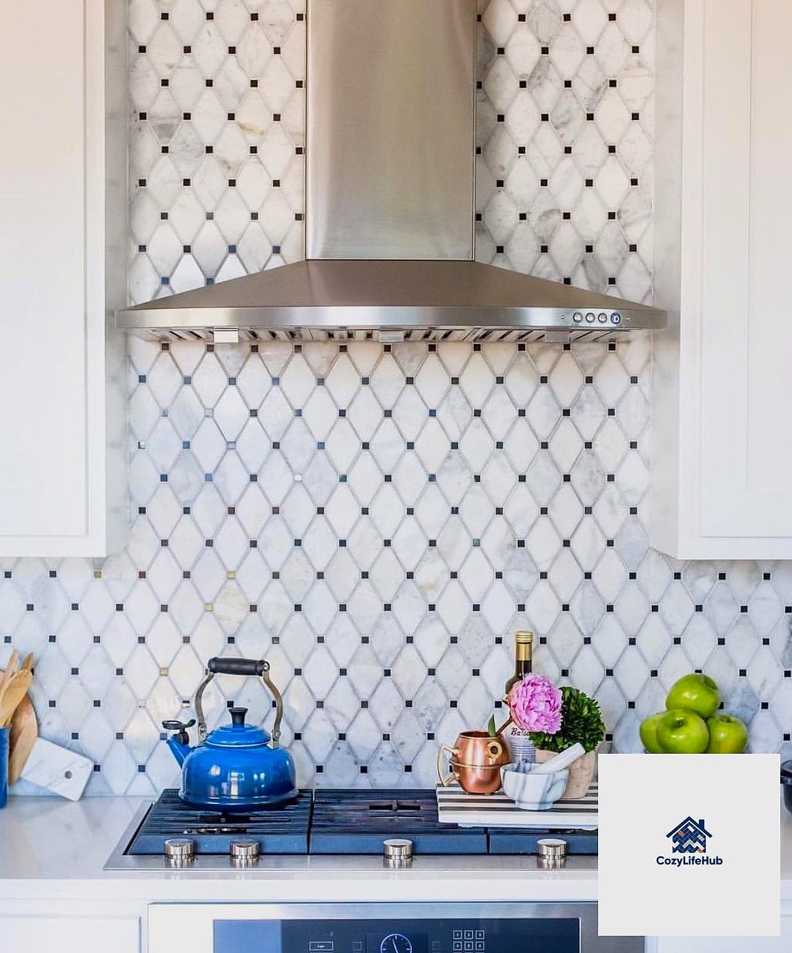 21 Backsplash for Black and White Kitchens Ideas That Will Transform Your Space 13 Black and White Diamond Pattern