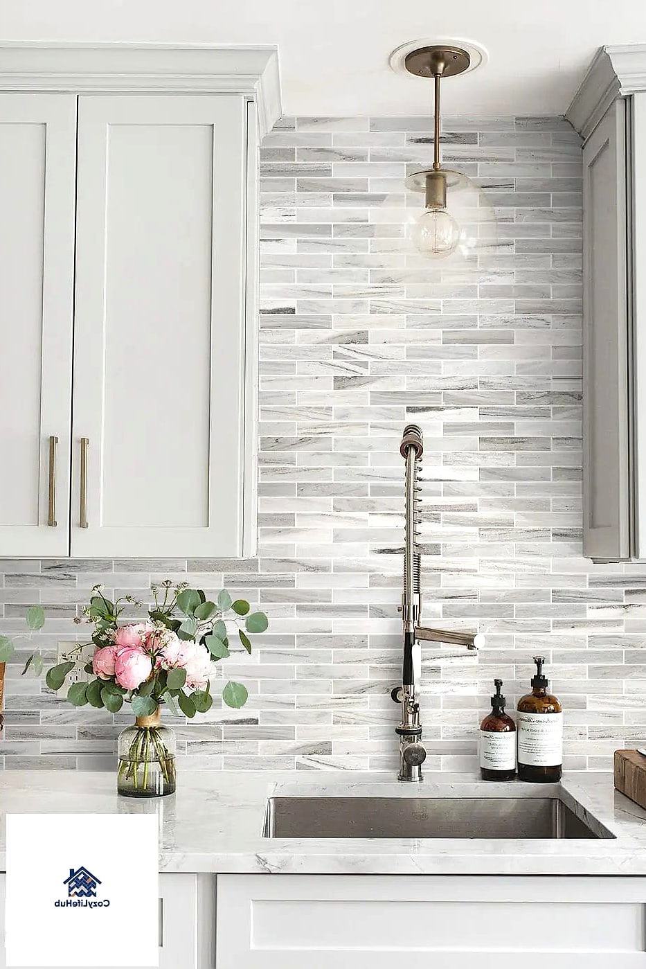 23 Backsplash Ideas for White Cabinets Ideas That Will Transform Your Space 6 Marble Mosaic Tile