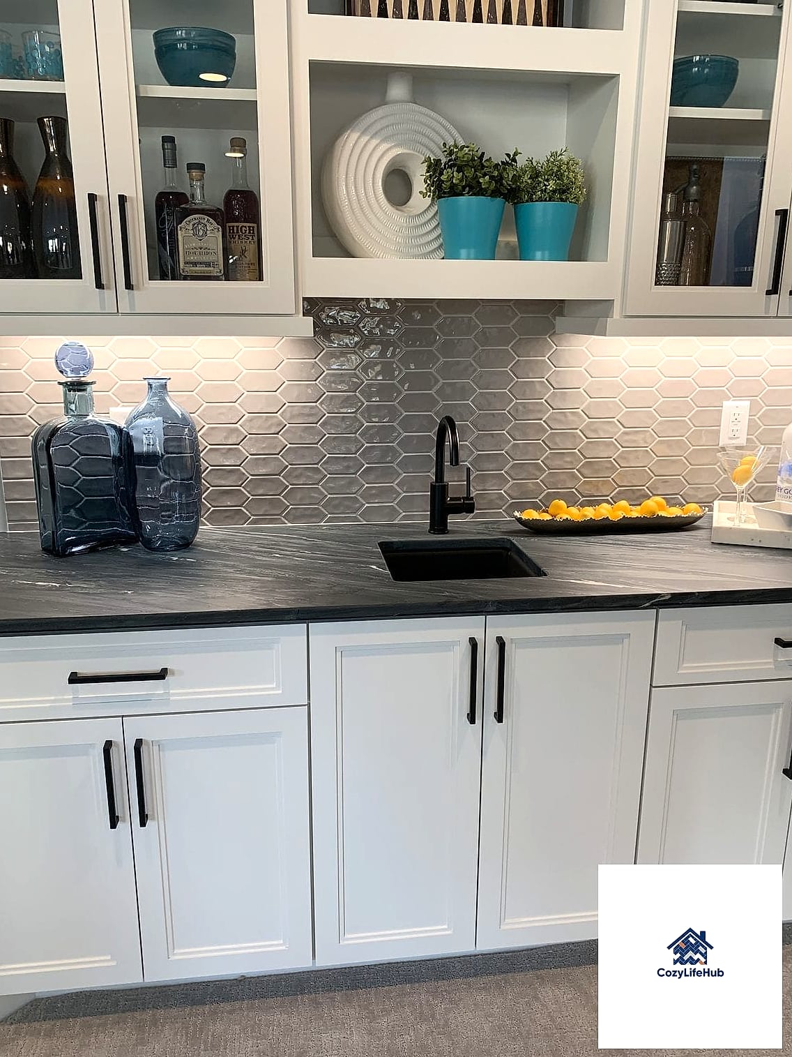 Marble Picket Tile