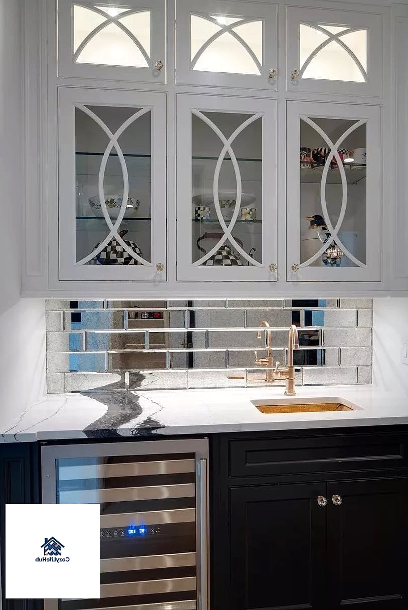 30 Backsplash for Modern Cabinets Ideas to Inspire Your Next Renovation 13 Mirrored Glass Backsplash