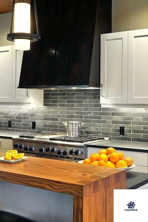 16 Subway Mosaic Tile Ideas That Are Absolutely Worth It 9 Mosaic Tile with Contrasting Dark Grout
