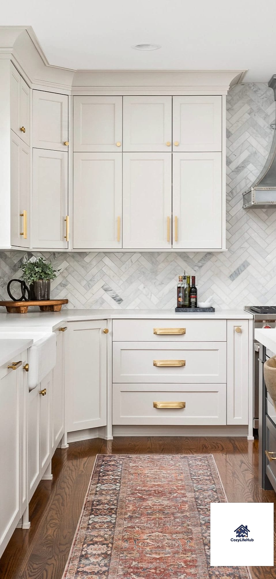21 Marble Herringbone Backsplash Ideas That Look Expensive But Aren't 14 Vertical Herringbone Layout