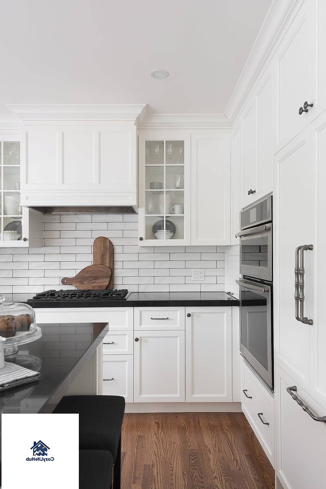 White Subway Tile for Instant Contrast